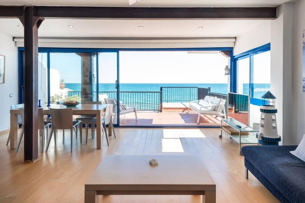 ¡Impactante Apartamento A Cero Linea De Mar! Apartment Tarragona Exterior photo